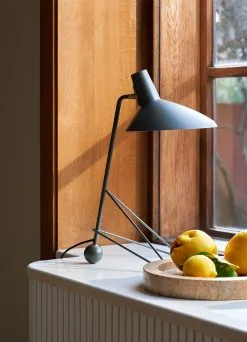 &Tradition Lampe De Table Tripod HM9 45 Cm -Lampes boutique 504990 01 2 EnvironmentImage 8a4347279d